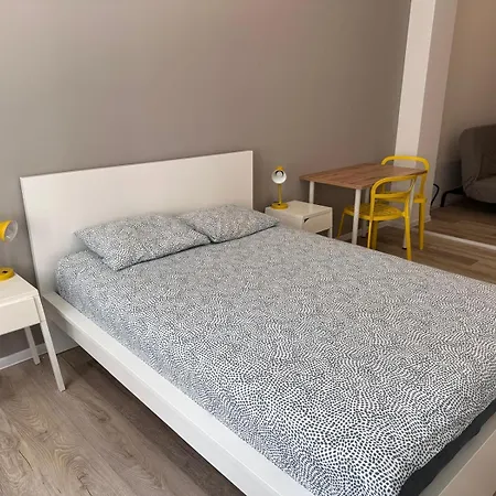 Apolla 12 Apartahotel