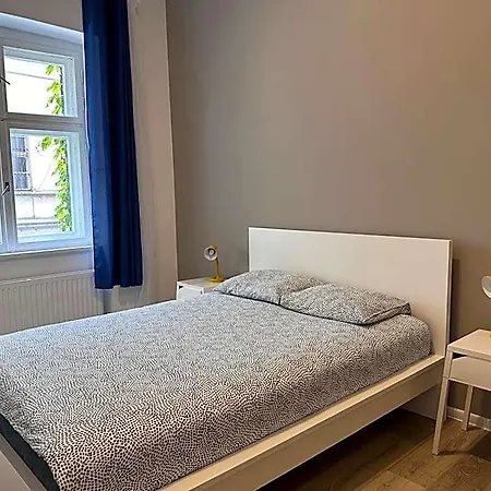 Apolla 12 Aparthotel