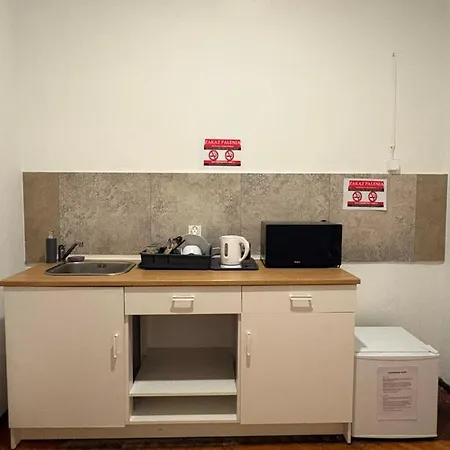 Apolla 12 Aparthotel